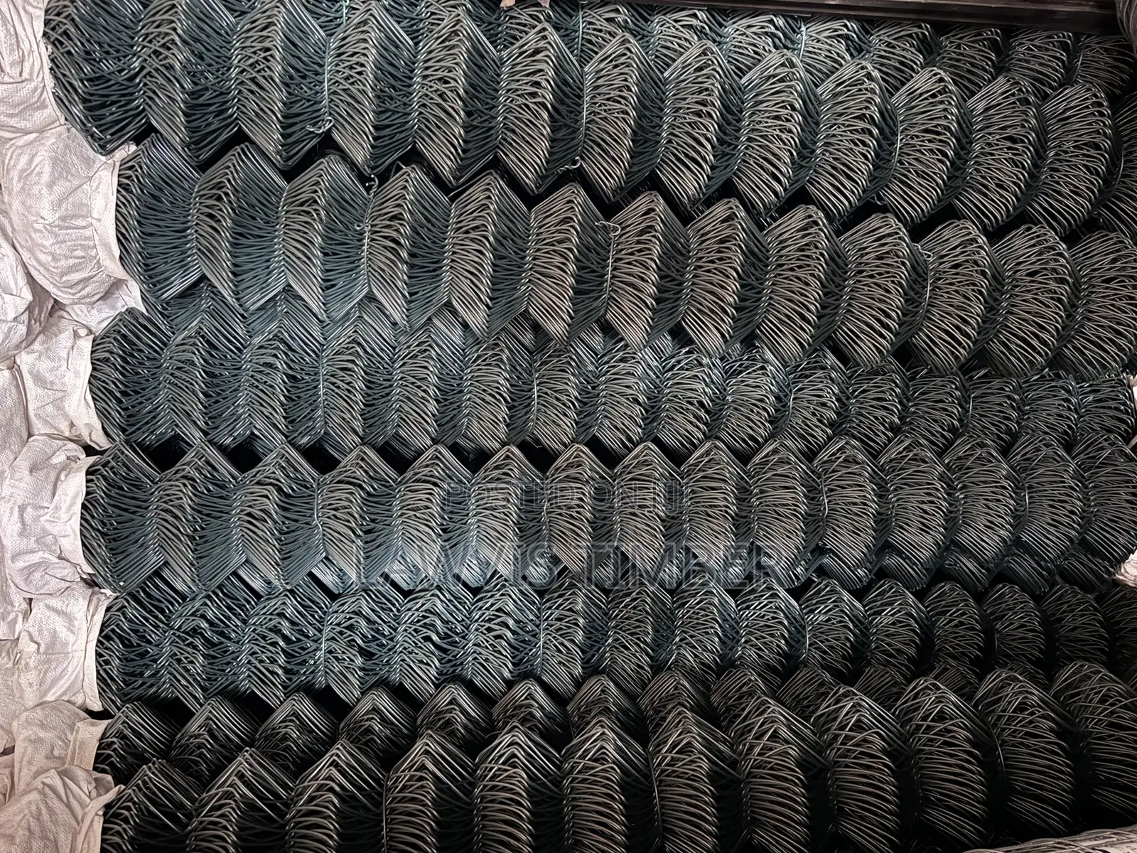 Chainlink Mesh / 6”Ft X 38ft / Fence
