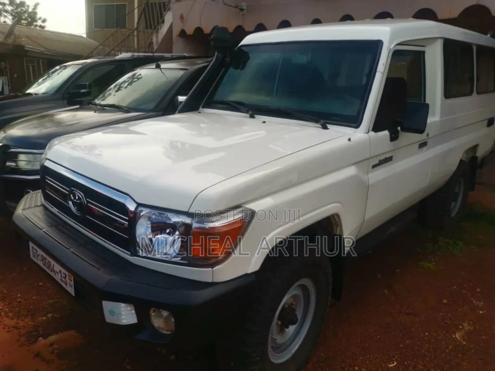 Toyota Land Cruiser 2013 White