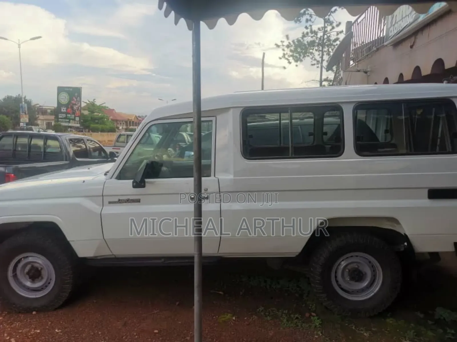 Toyota Land Cruiser 2013 White