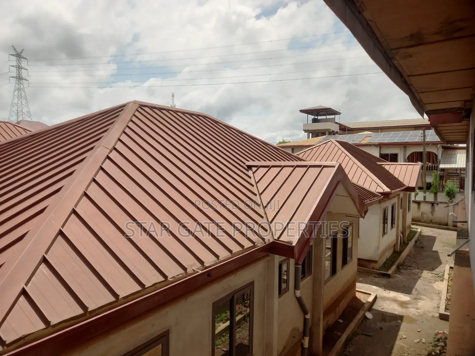 20bdrm Block of Flats in Ejisu, Kumasi Metropolitan for sale