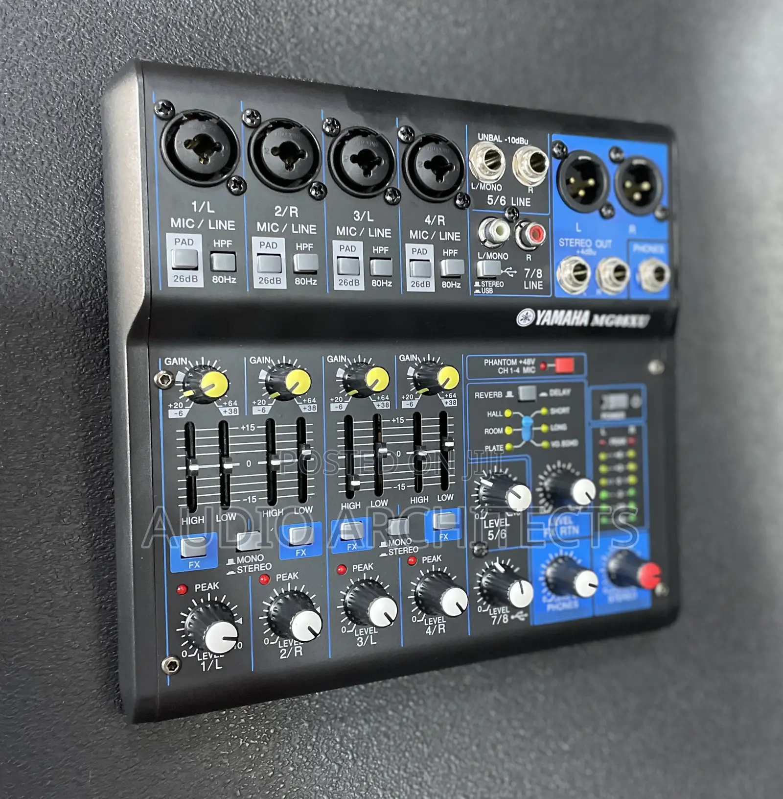 Yamaha MGO8XU Multi-Function 8 Channel Mixer