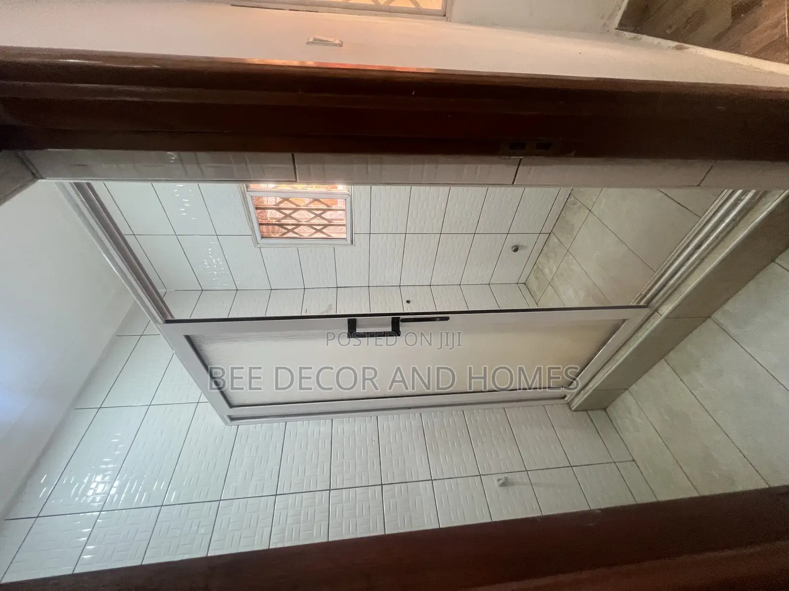 3bdrm Apartment in Bee Decor & Homes, Old Ashomang for rent