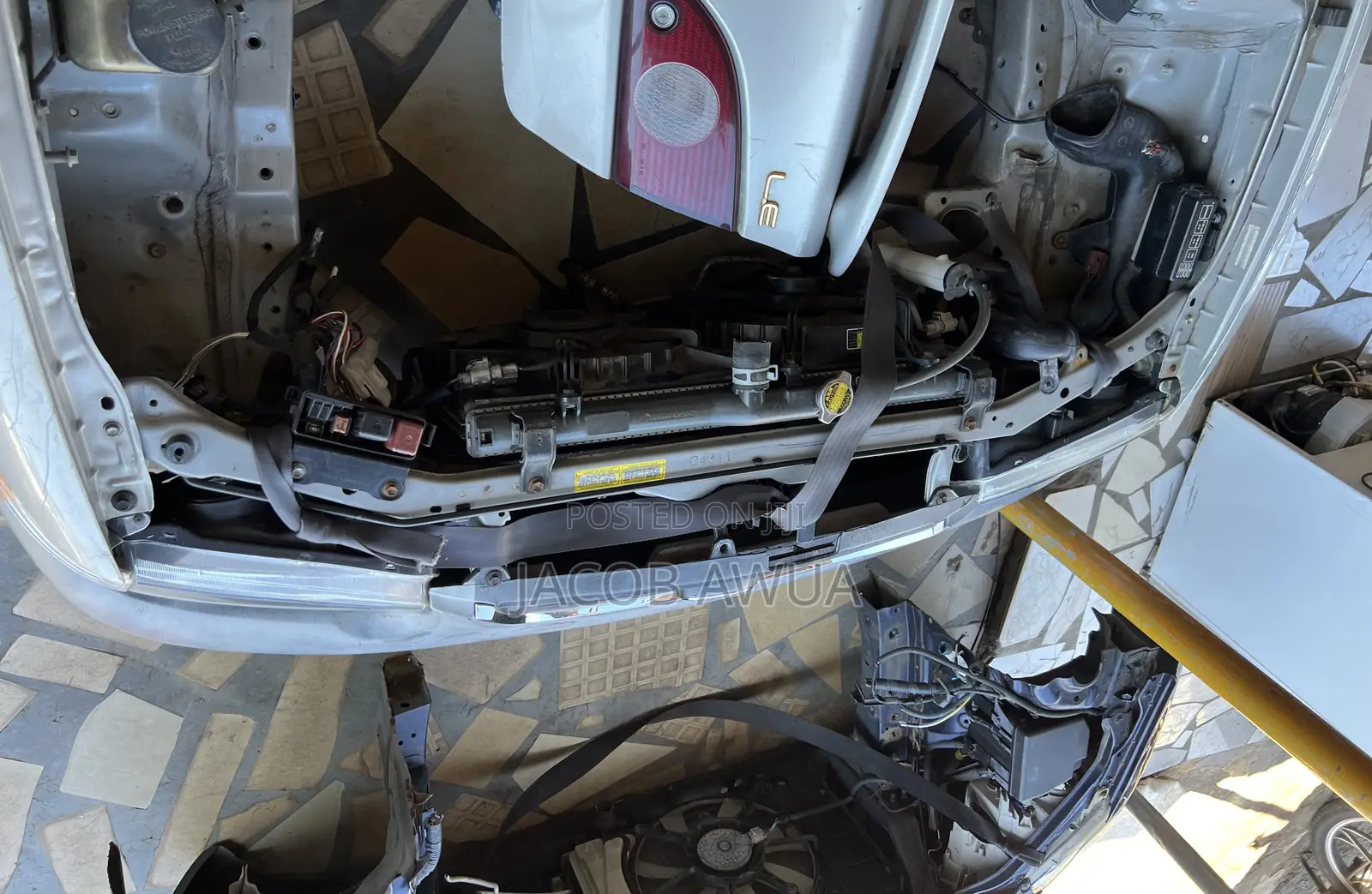 Toyota Corolla Front Cut -2001/2002