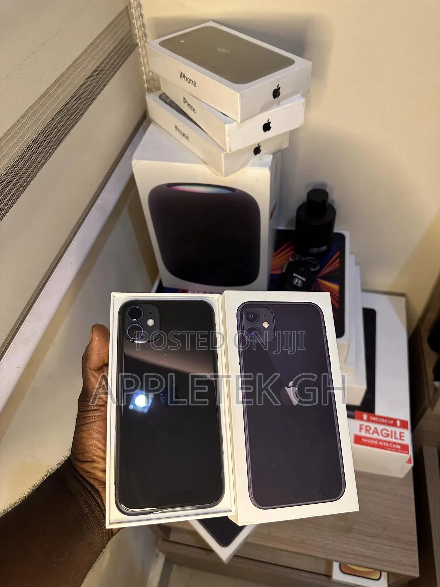 New Apple iPhone 11 64 GB Black