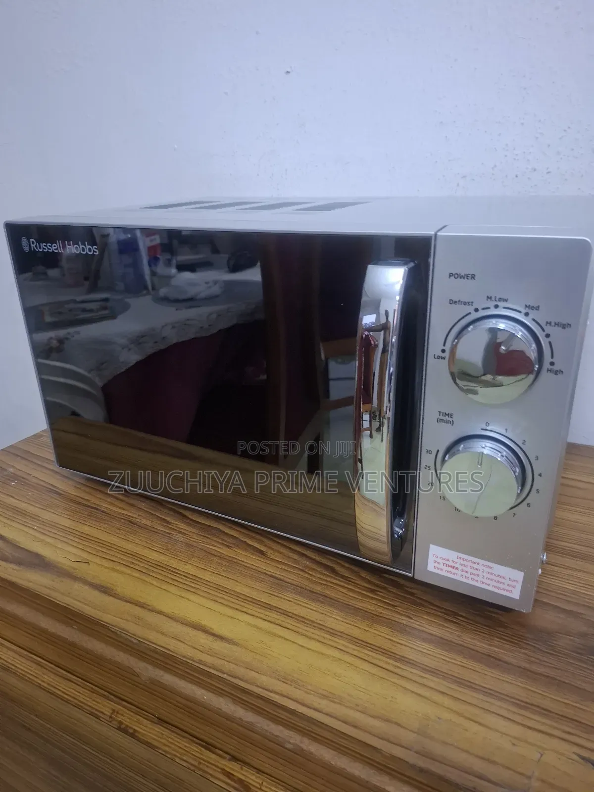 17.L Russell Hobbs Compact Silver Microwave From Uk