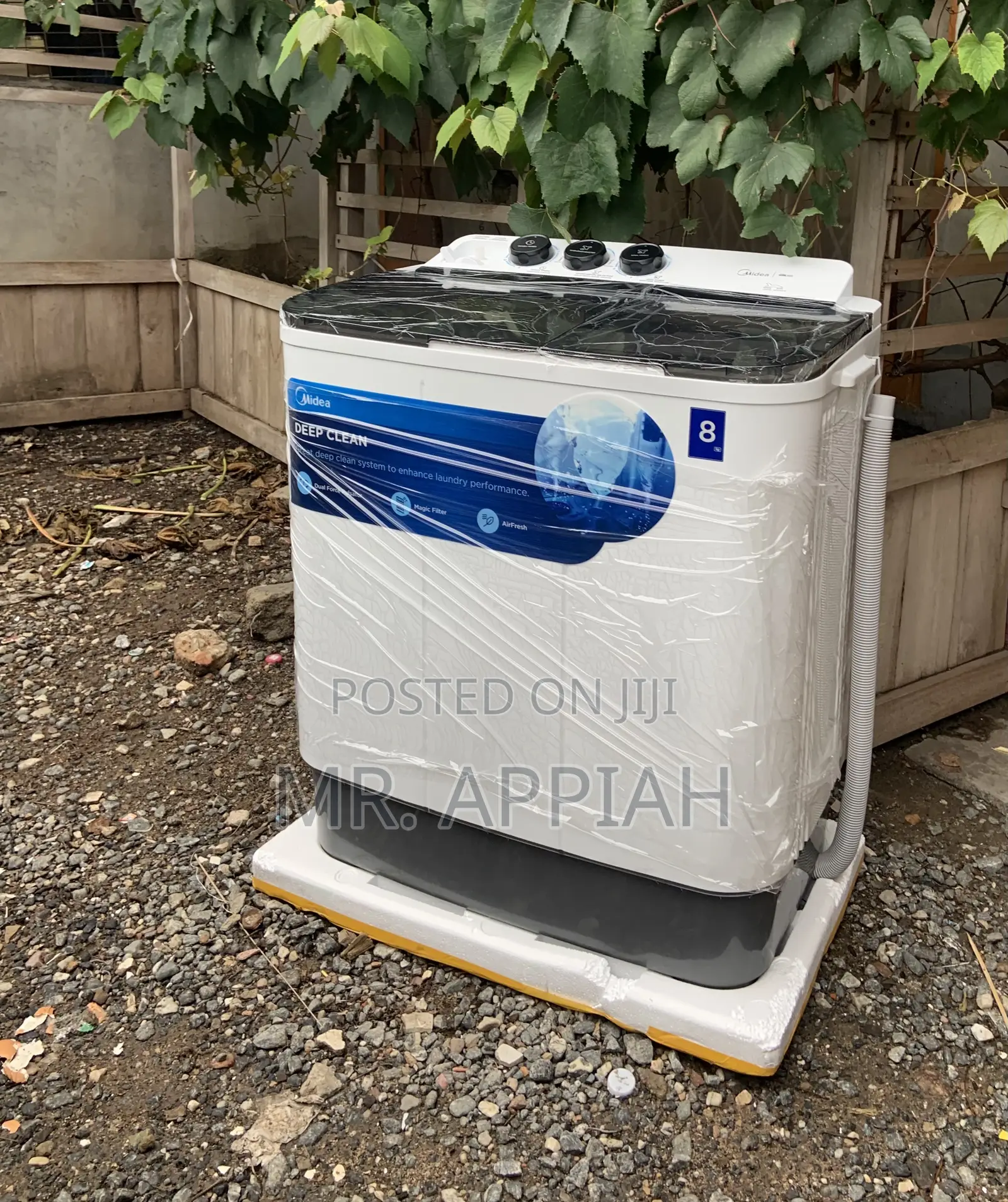 Well Design Midea 8kg Semi-Auto Electric Washing Machine.