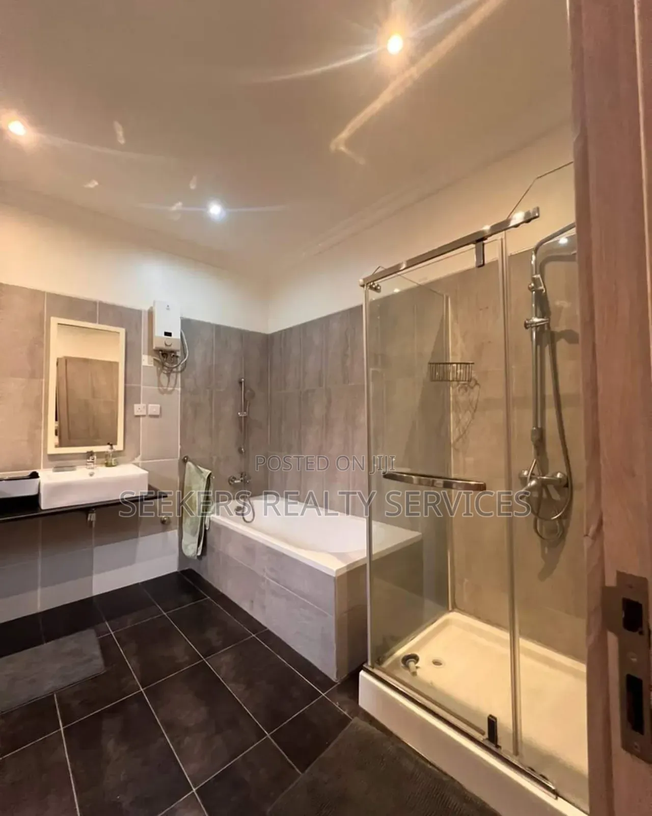 Furnished 3bdrm Apartment in Seekers Realty., Cantonments for rent