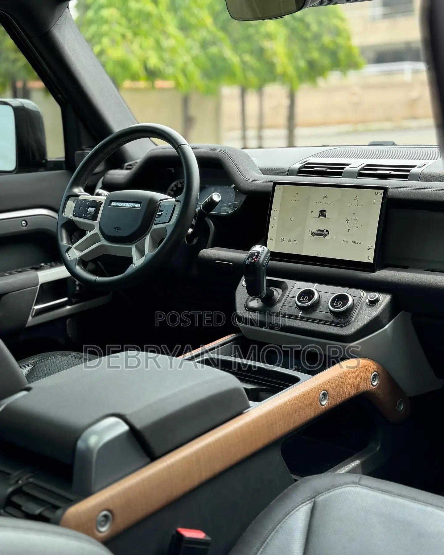 Land Rover Defender X-Dynamic SE 2023 Gray