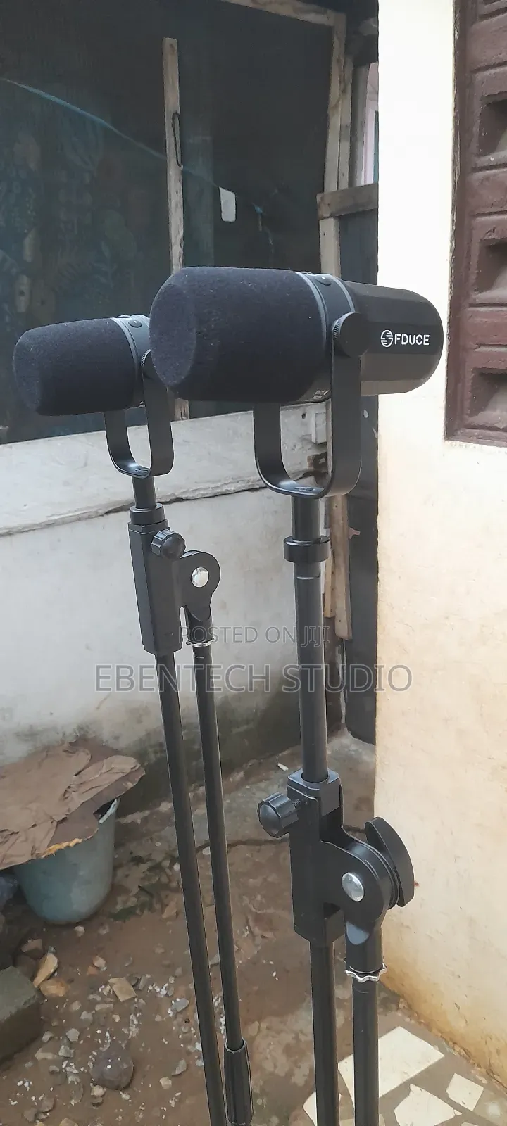 Podcast AMD Vocal Microphones for Rent