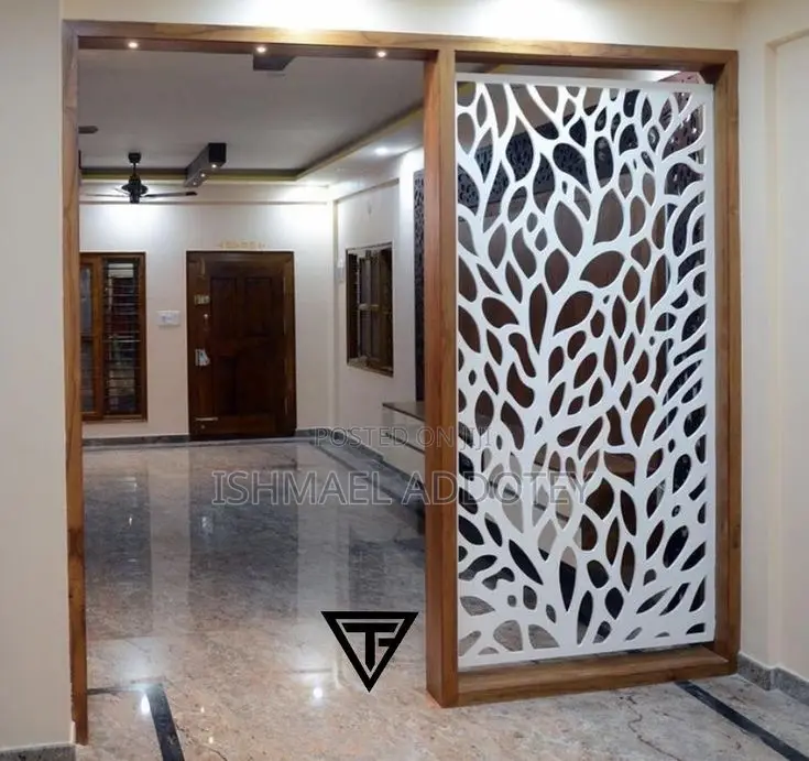 Room Divider / Privacy Screen