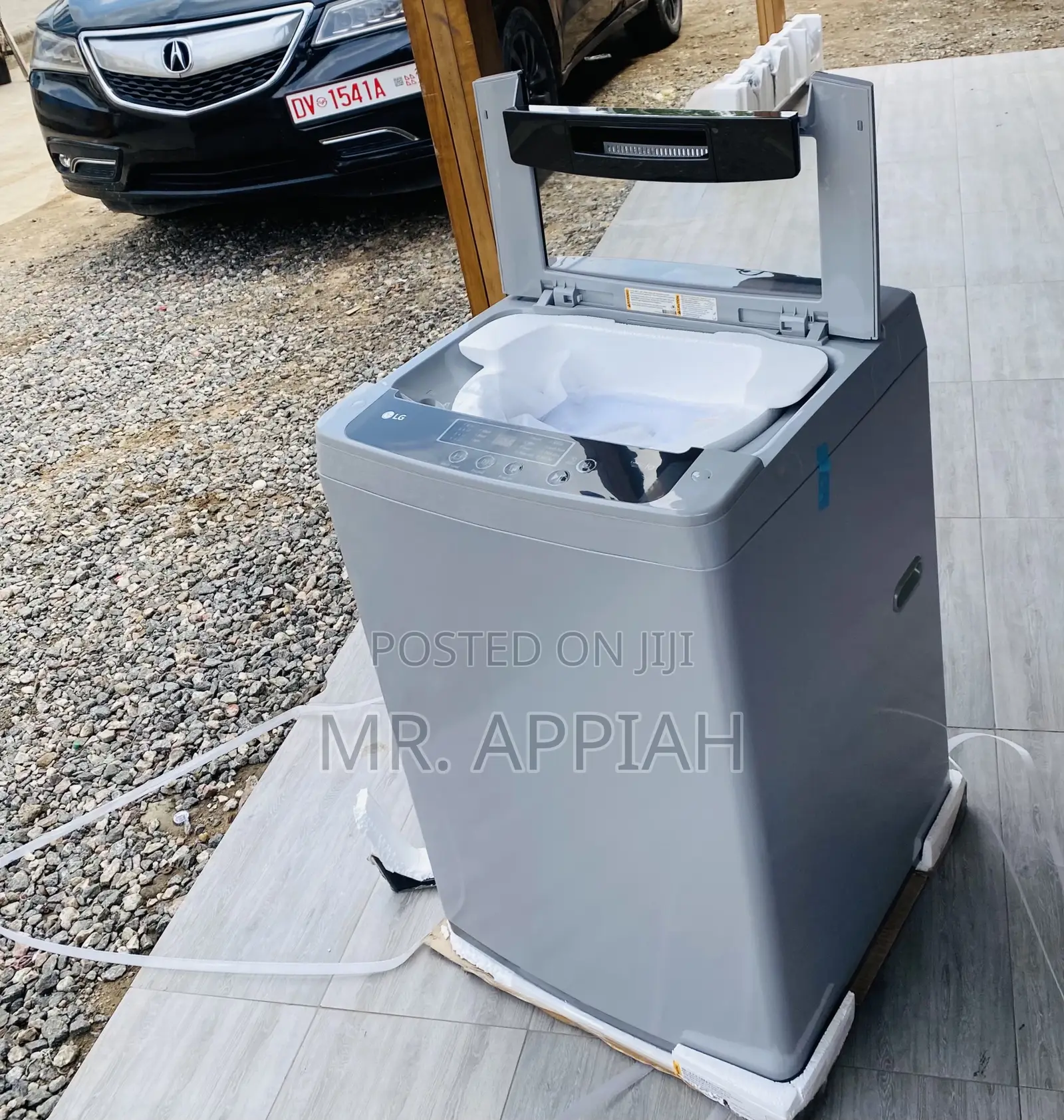 Energy Saving LG T8585NDHV 8kg Top Load Washing Machine.