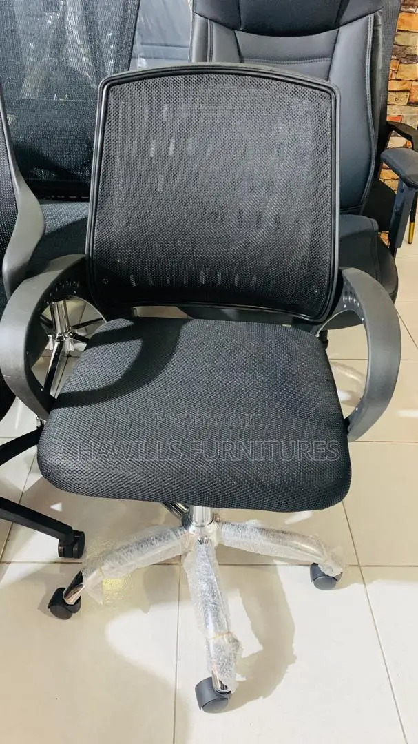 Brand New Office Chair/Swivel and Very Adjustable
