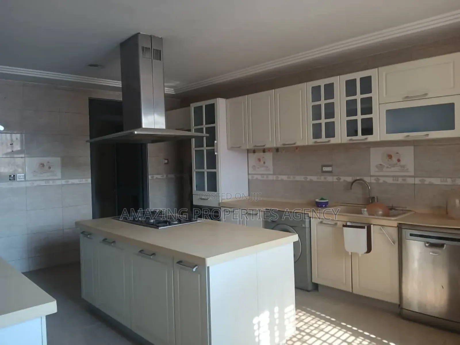 4bdrm House in East Legon for sale