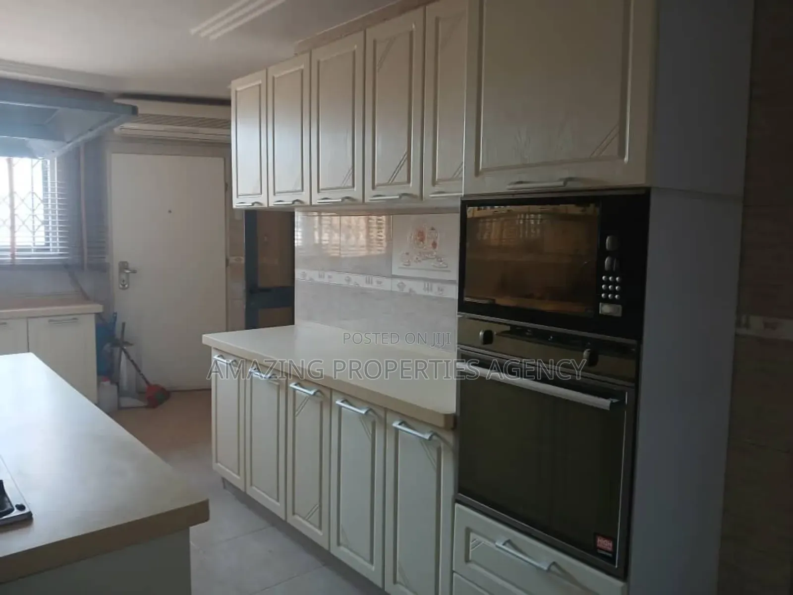 4bdrm House in East Legon for sale