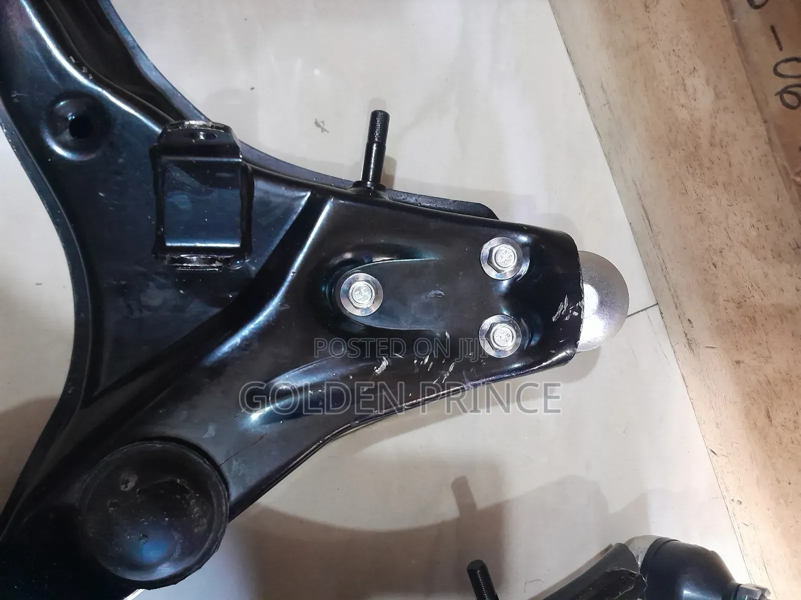 L200/Montero 2019 Lowerarm (2pcs)
