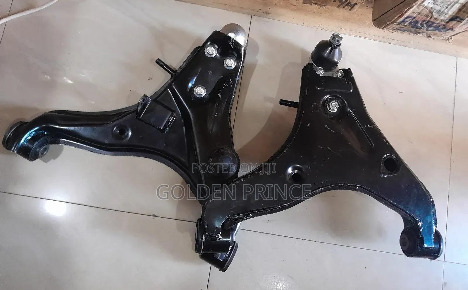 L200/Montero 2019 Lowerarm (2pcs)
