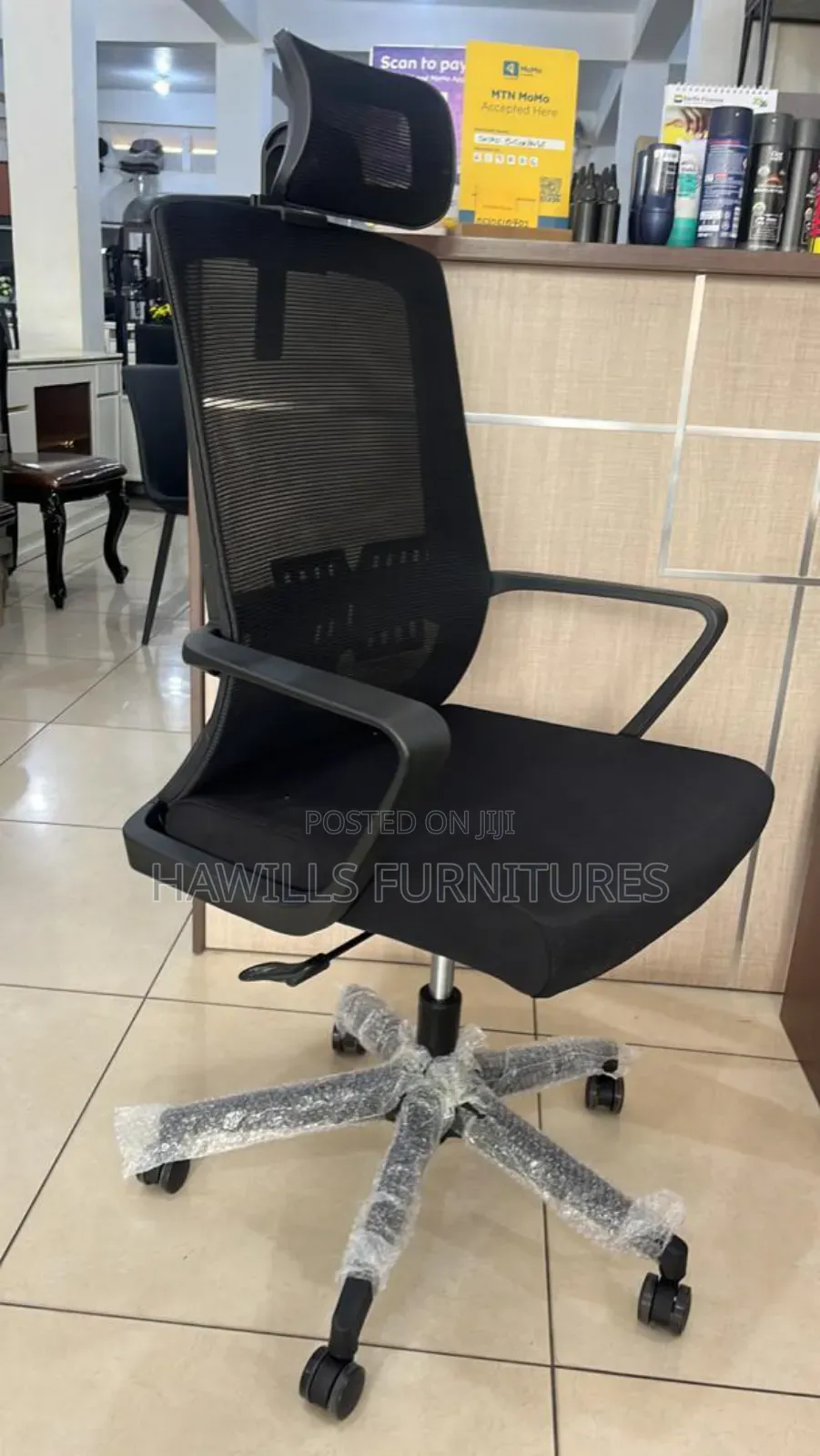 Black Office Swivel Chair and Relaxing