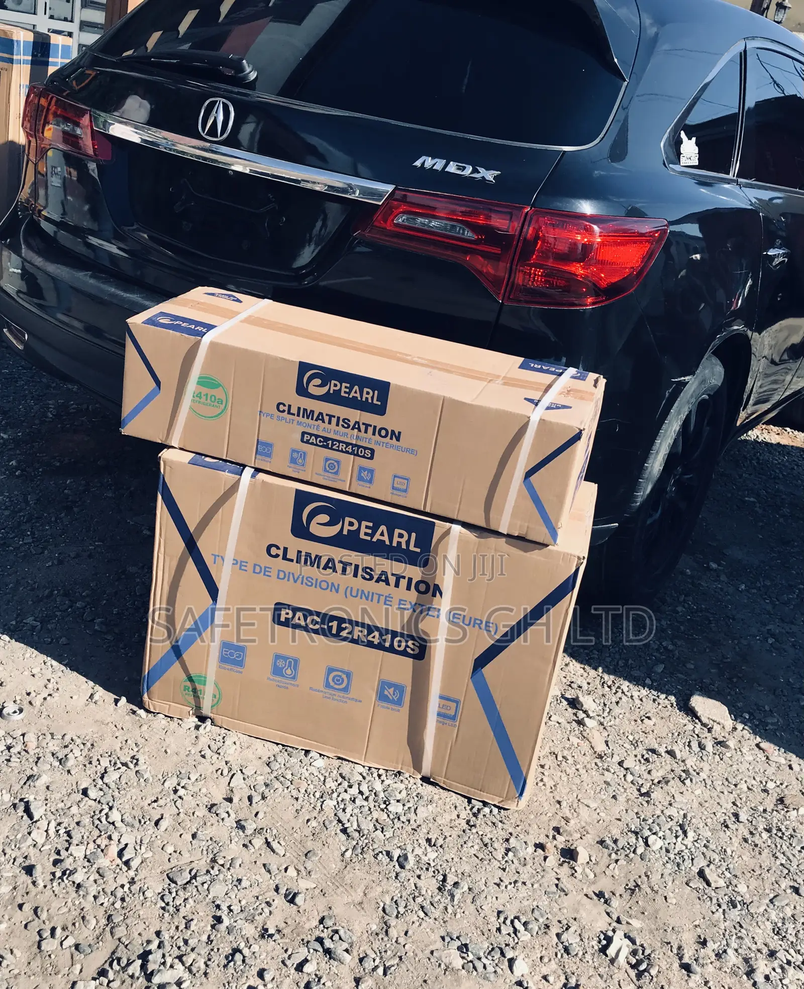 Fast and Quality Non-Inverter White 1.5 Horsepower Split Ac