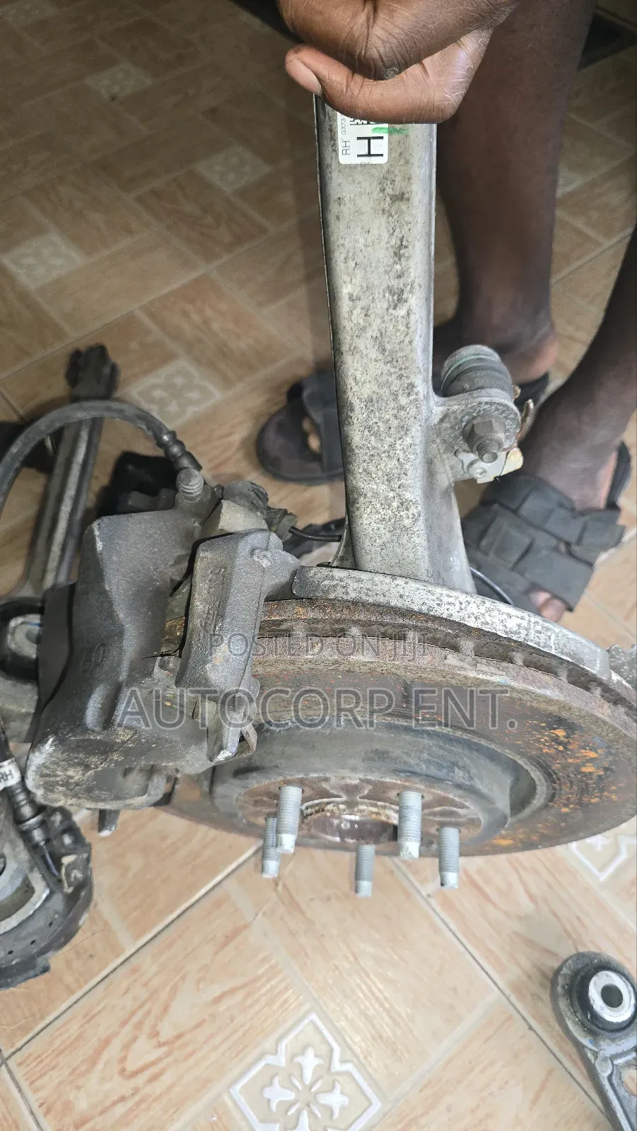 2016 - 2020 Jaguar F Pace / Xe/Xf Hubs- Front