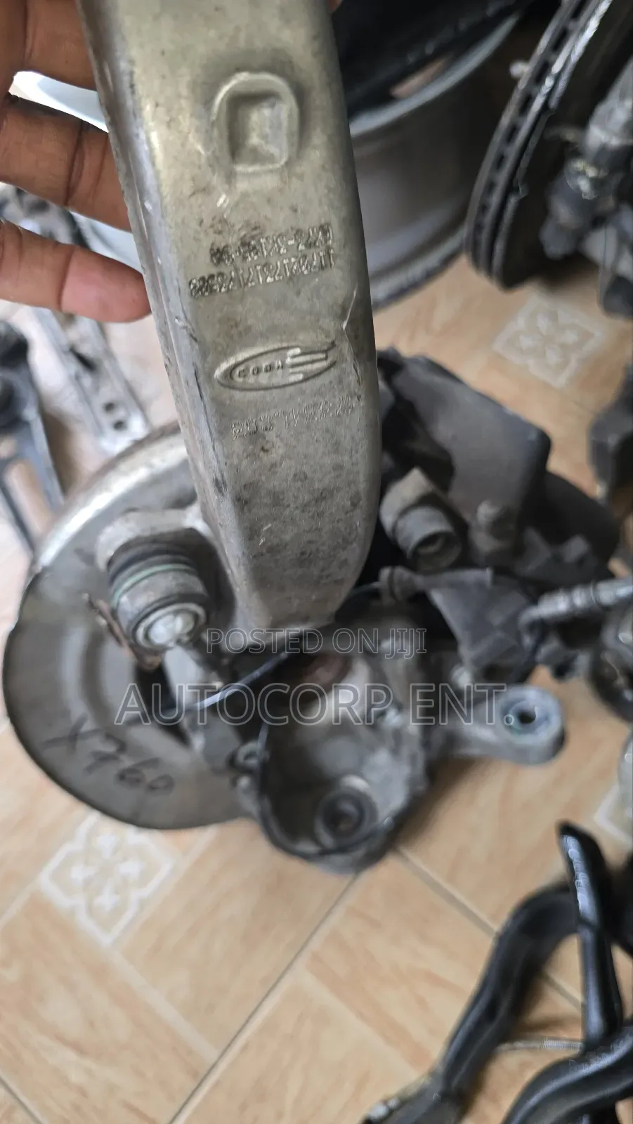 2016 - 2020 Jaguar F Pace / Xe/Xf Hubs- Front