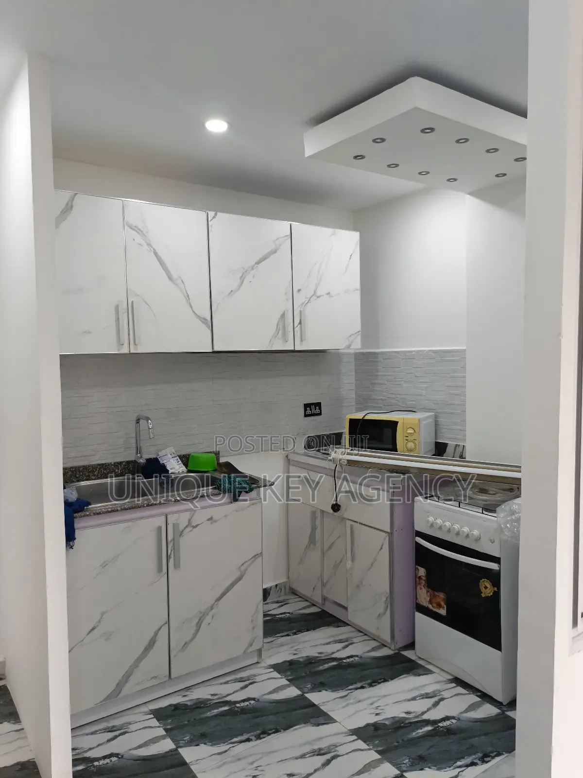 2bdrm Apartment in Unique Key Agency, Dzorwulu for rent