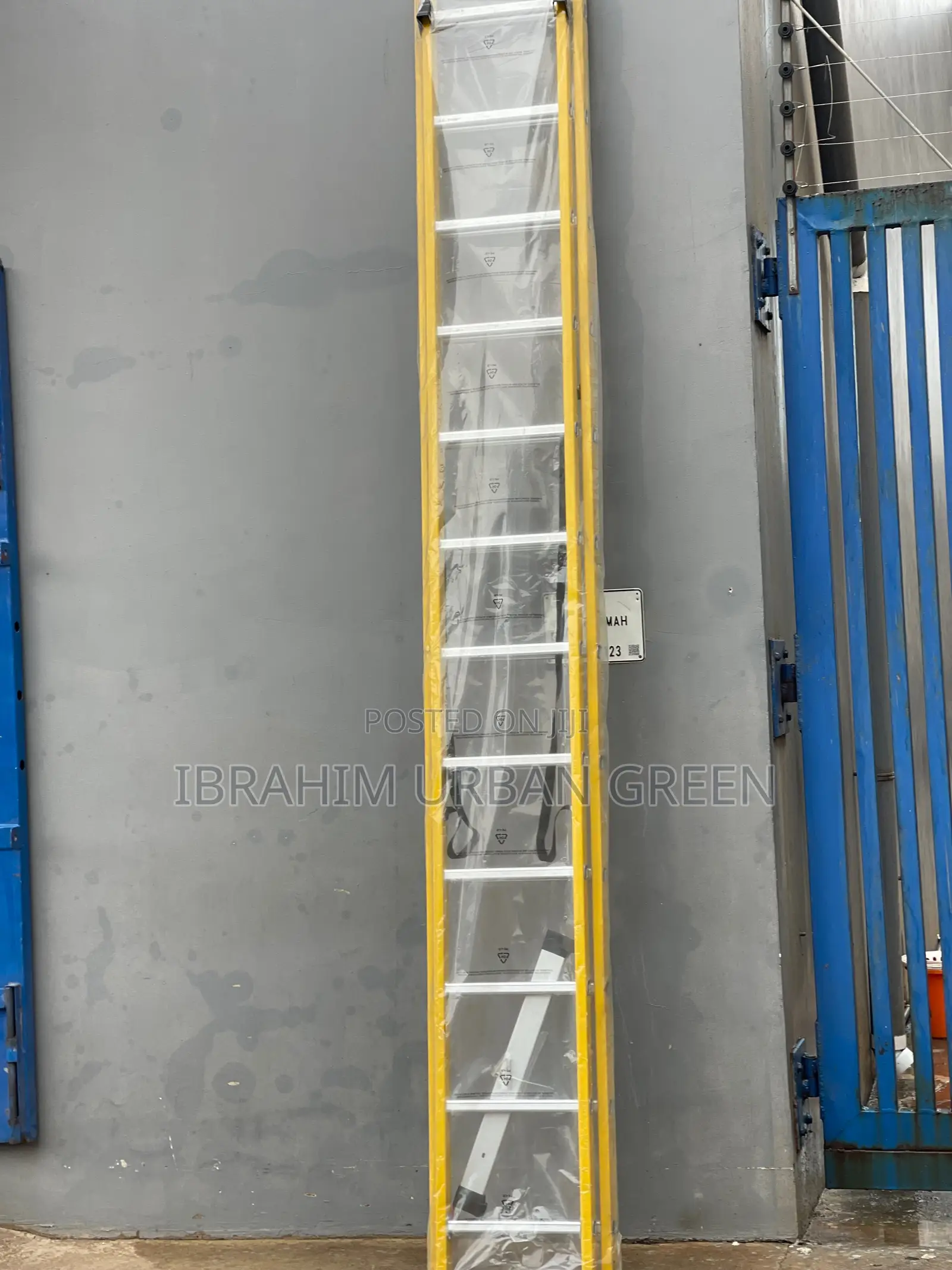 Fiberglass 2x12 Extension Ladder