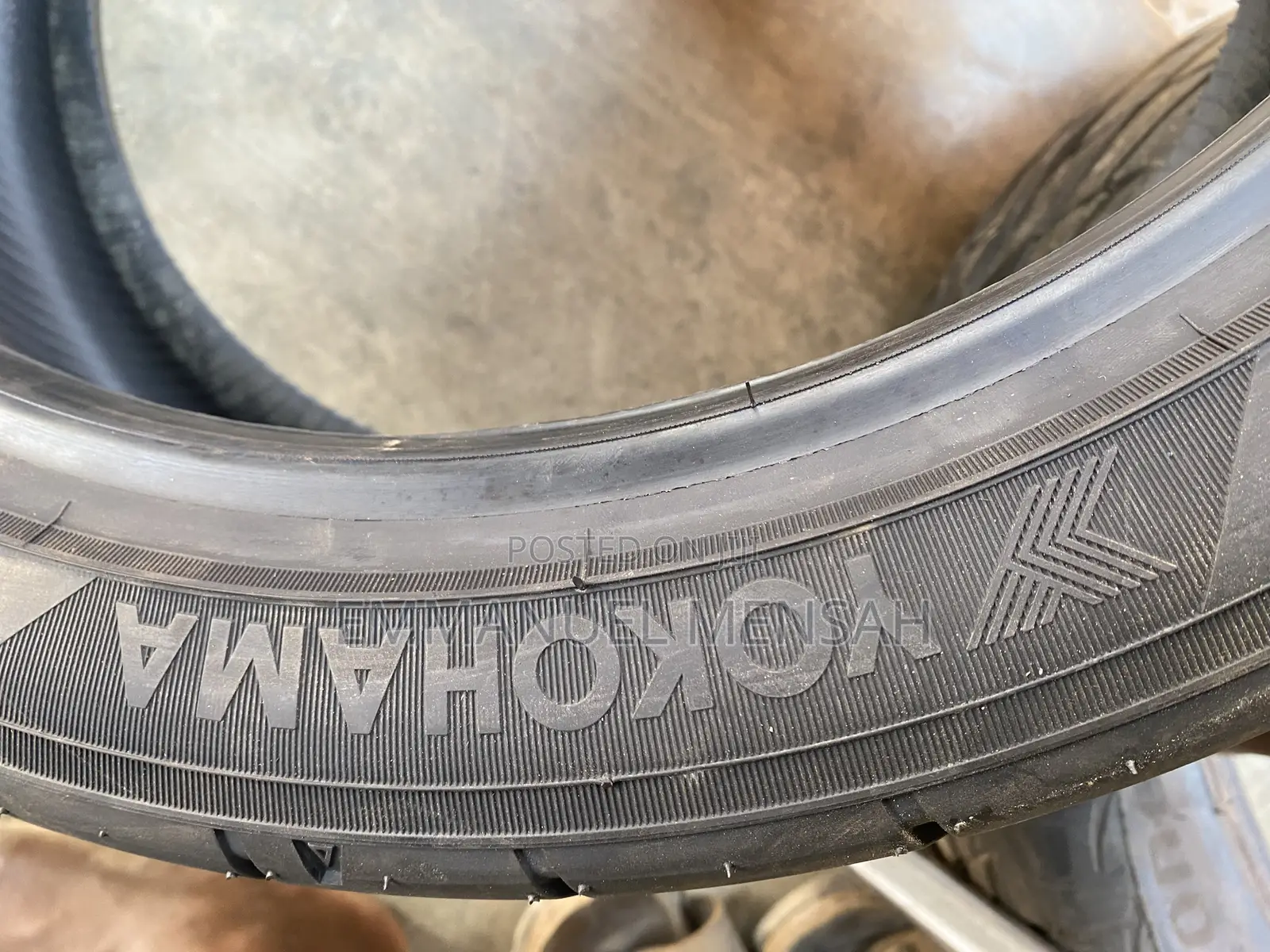225/40r18 Yokohama Advan Neova 92W Ultra-High-Performance