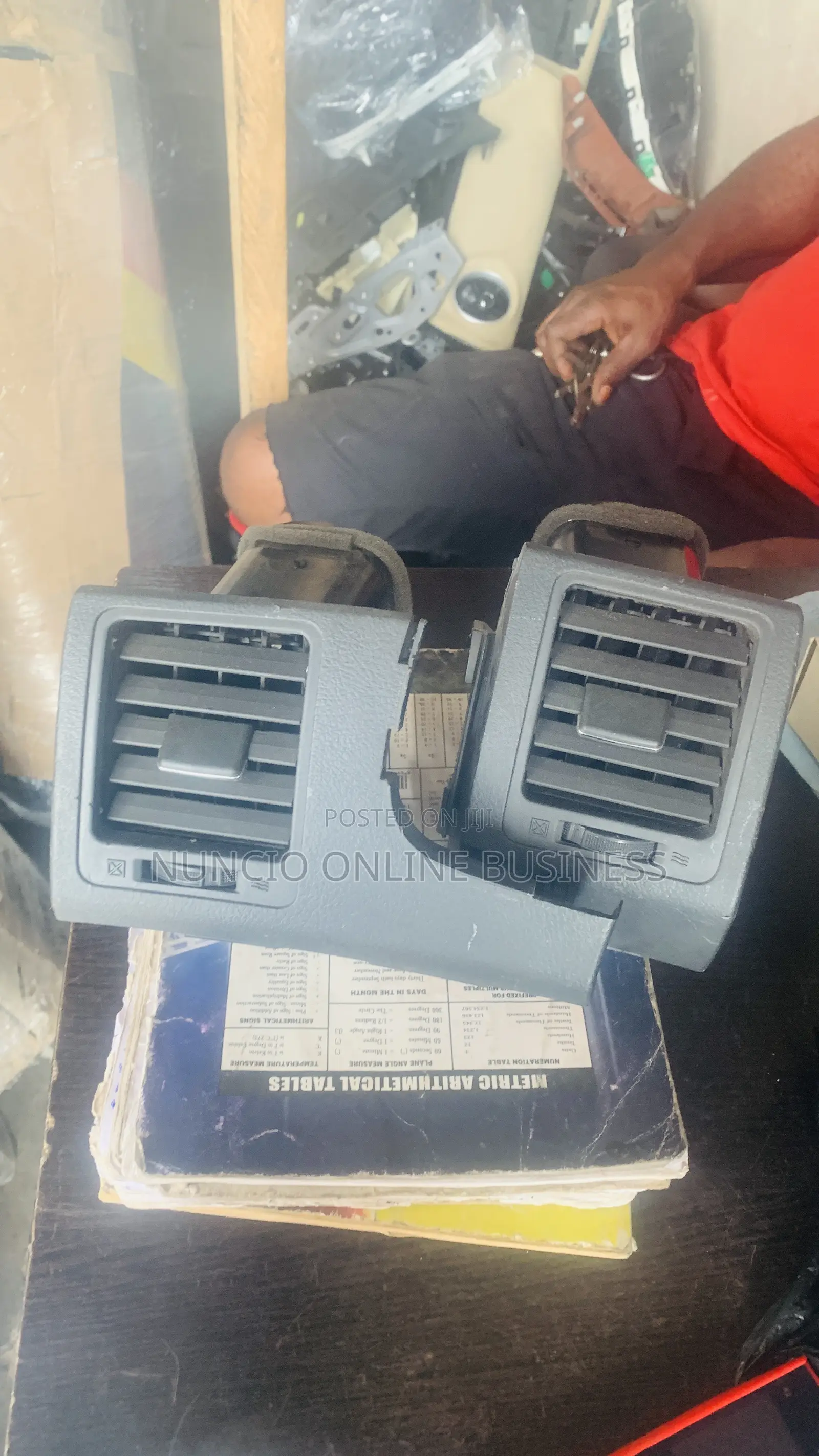 Toyota Corolla 2009 2013 Vent ( Sides )