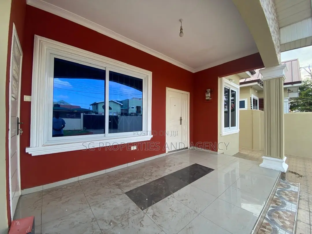 3bdrm House in Batsonaa, Spintex for rent