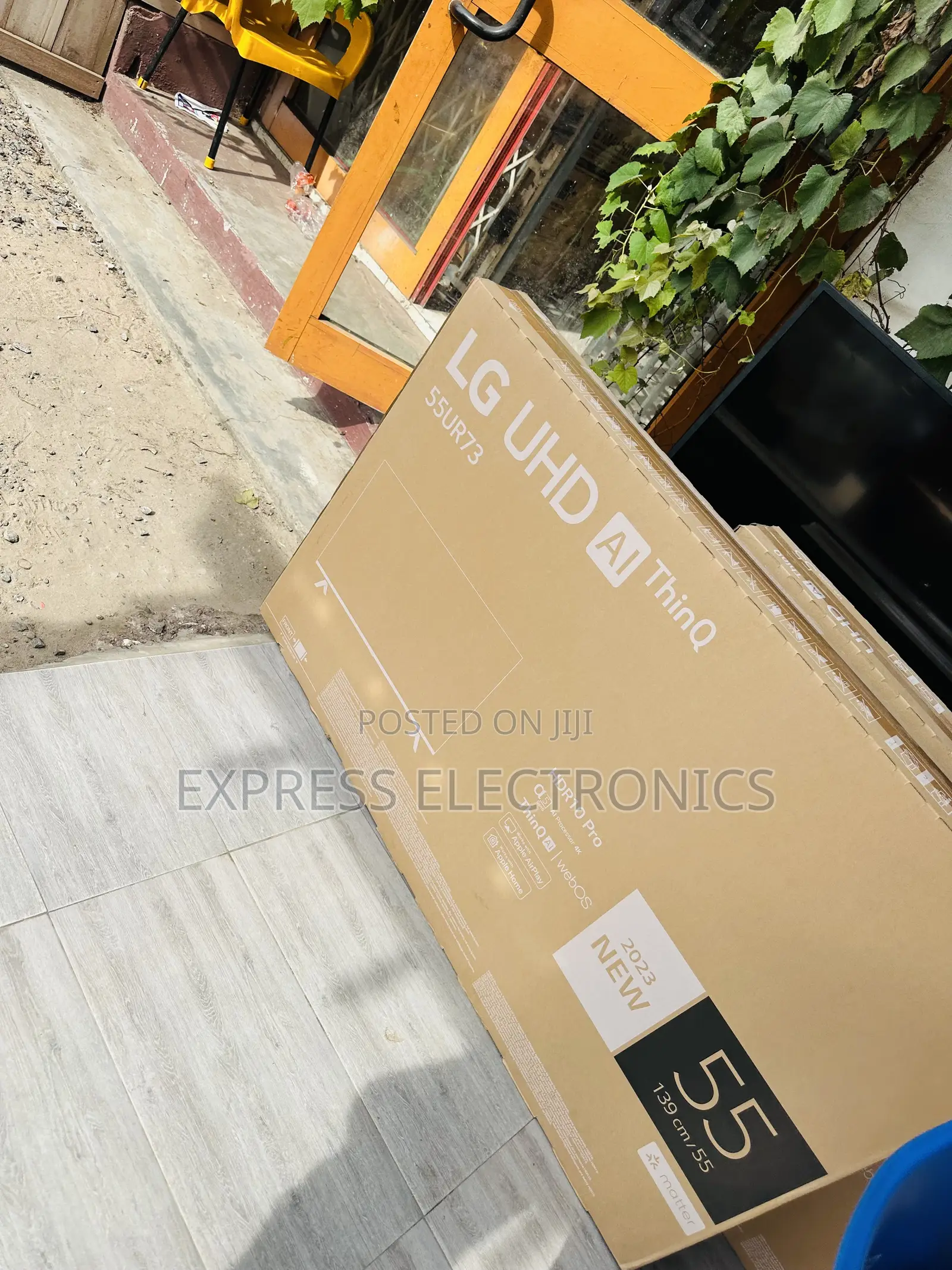 AI Thinq UHD Smart Lg 55”UR73