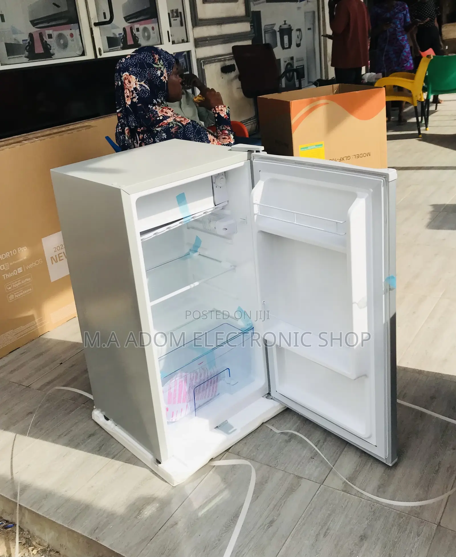 Fast Cooling Galaxy Single Door Table Top Refrigerator.