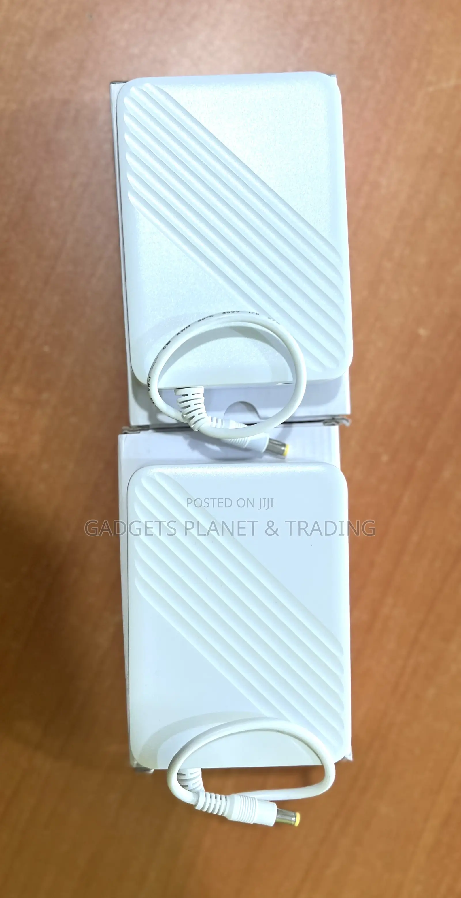 Uninterruptible Power Supply for Routers 12V 2A - ZLT UPS100