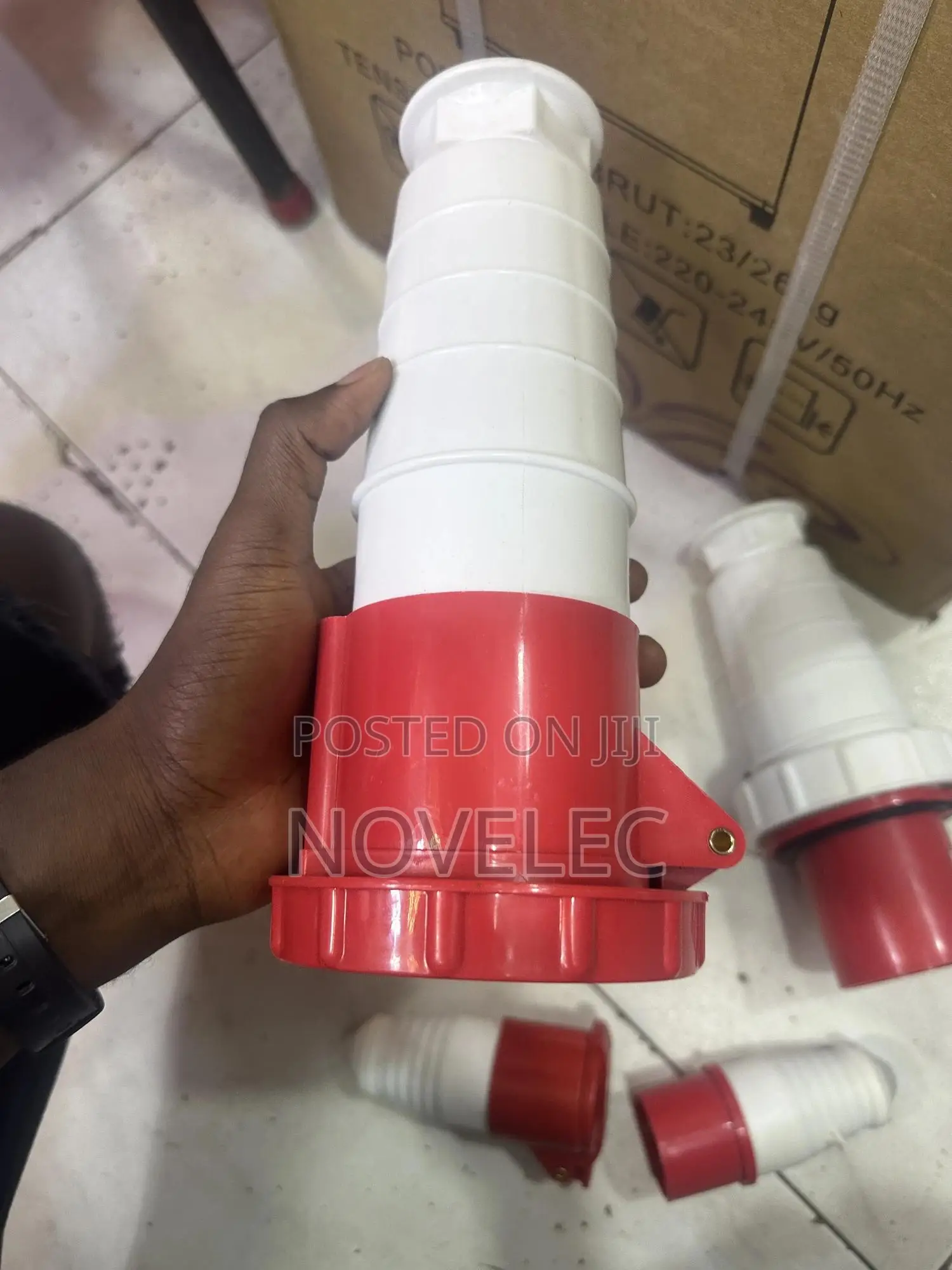 Industrial Plugs Sockets (Straight/ Mounted)