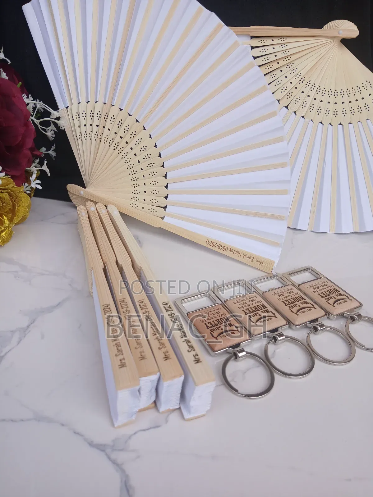 Wood Fan for All Events