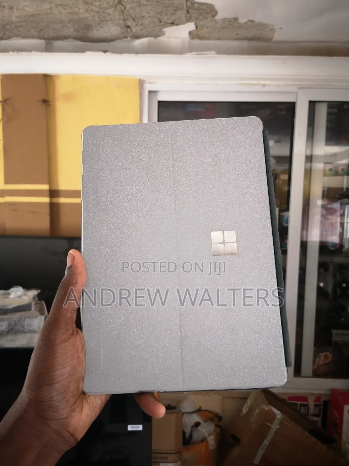 New Laptop Microsoft Surface Pro (2017) 4GB Intel Core I5 SSD 128GB