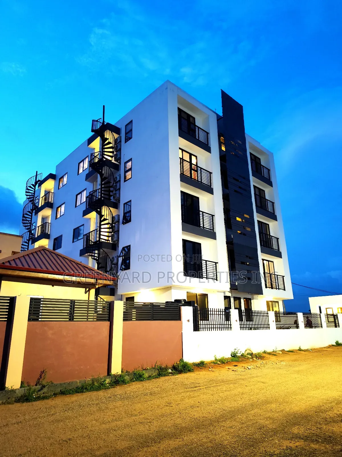 2bdrm Apartment in American House, East Legon for rent