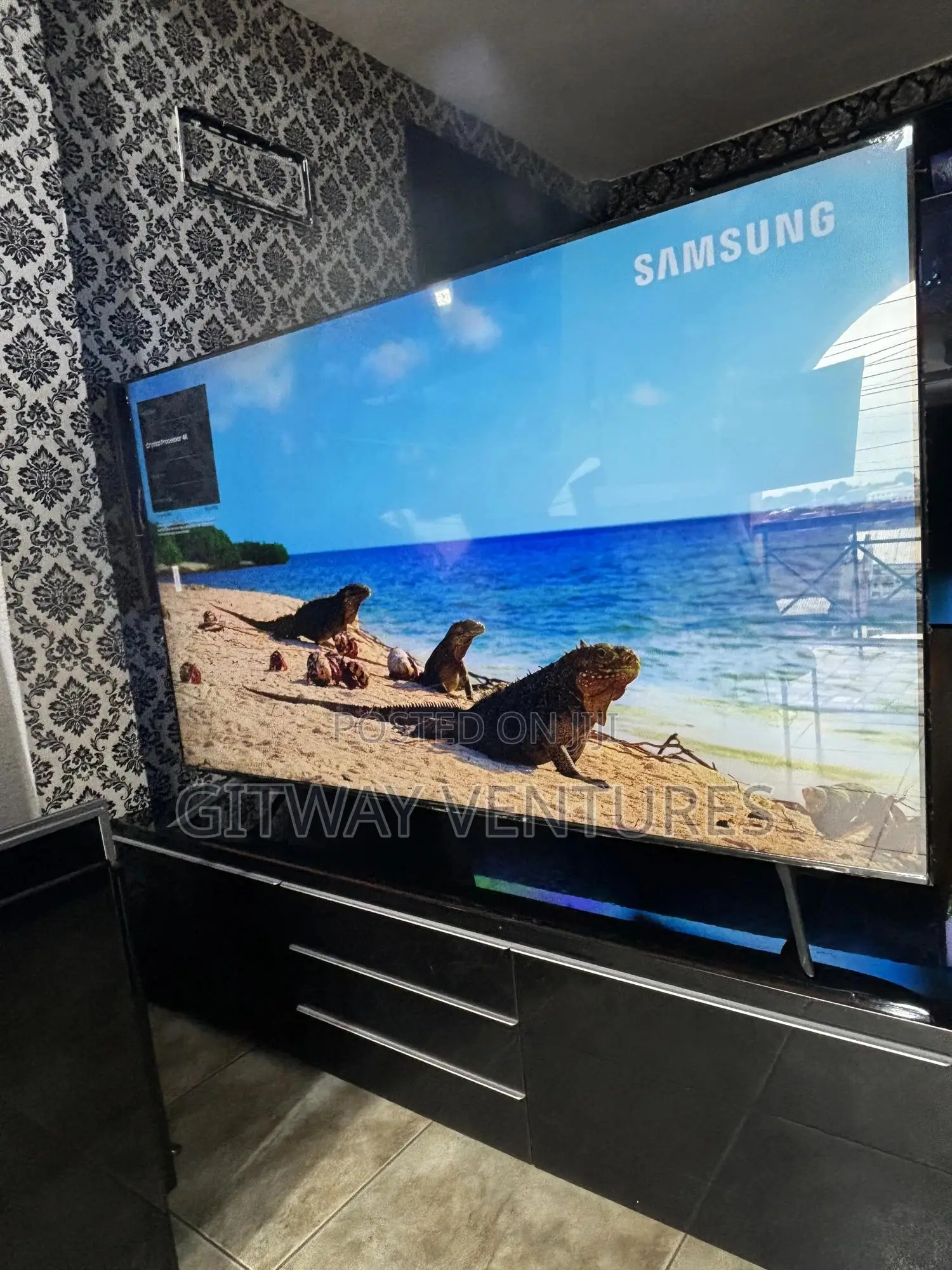 Brand New Samsung 85” Crystal Uhd Smart Tv 2022/23 Model