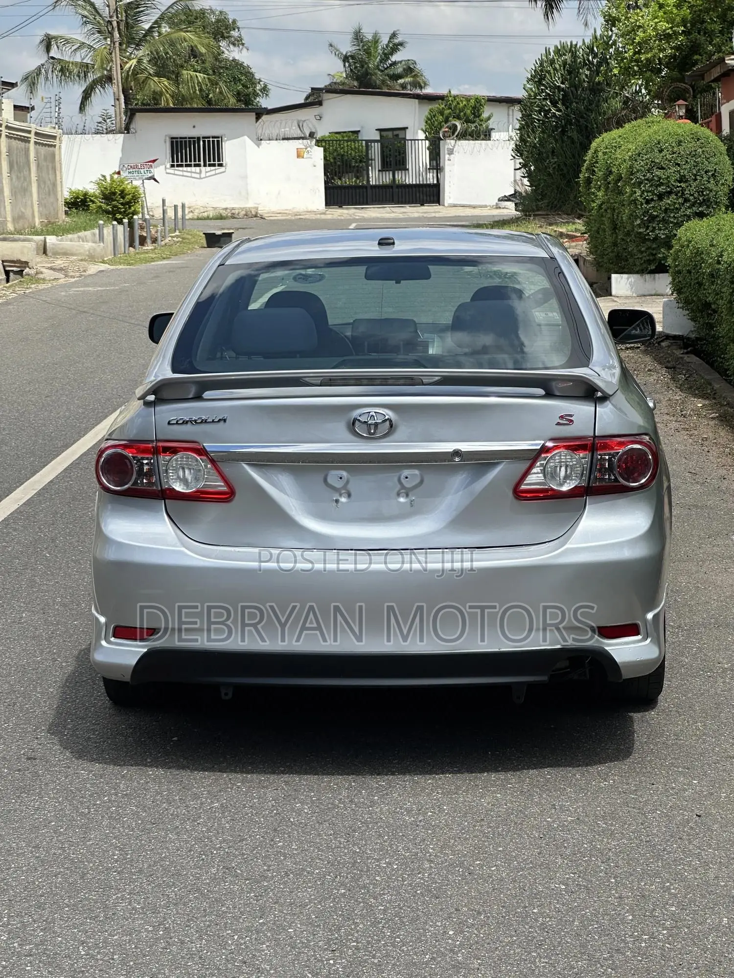 Toyota Corolla S Special Edition 4dr Sedan (1.8L 4cyl 4A) 2013 Silver
