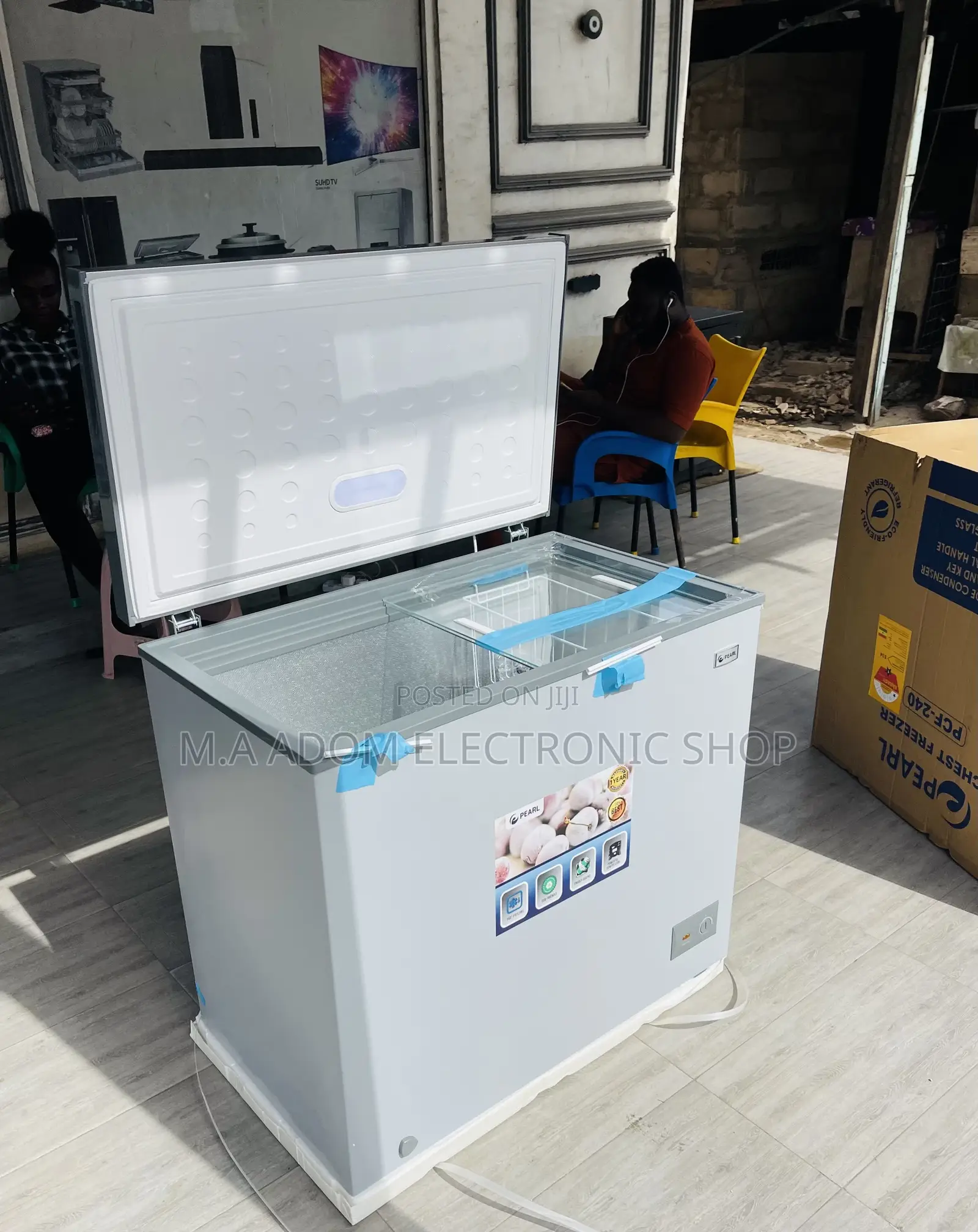 Order Pearl PCF-240 Single Door Chest Freezer(200L).