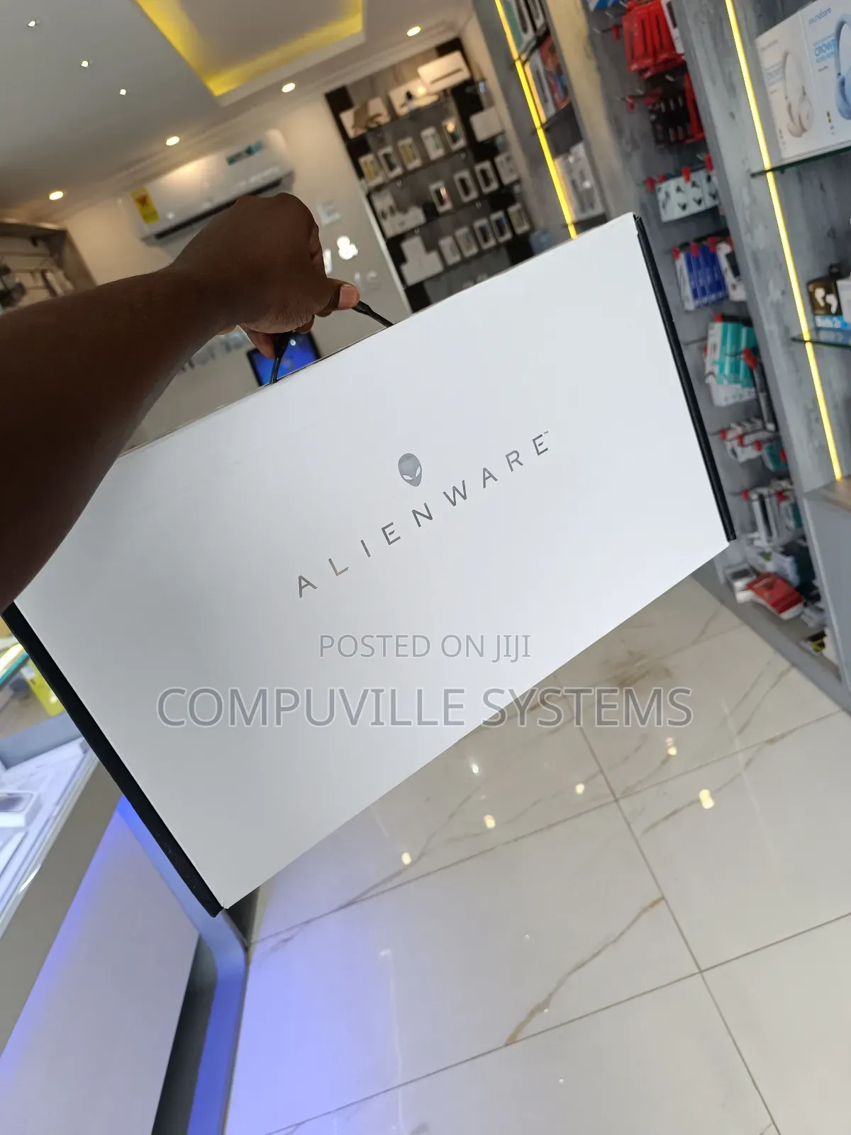 New Laptop Alienware Area-51m 32GB Intel Core Ultra 9 SSD 1T
