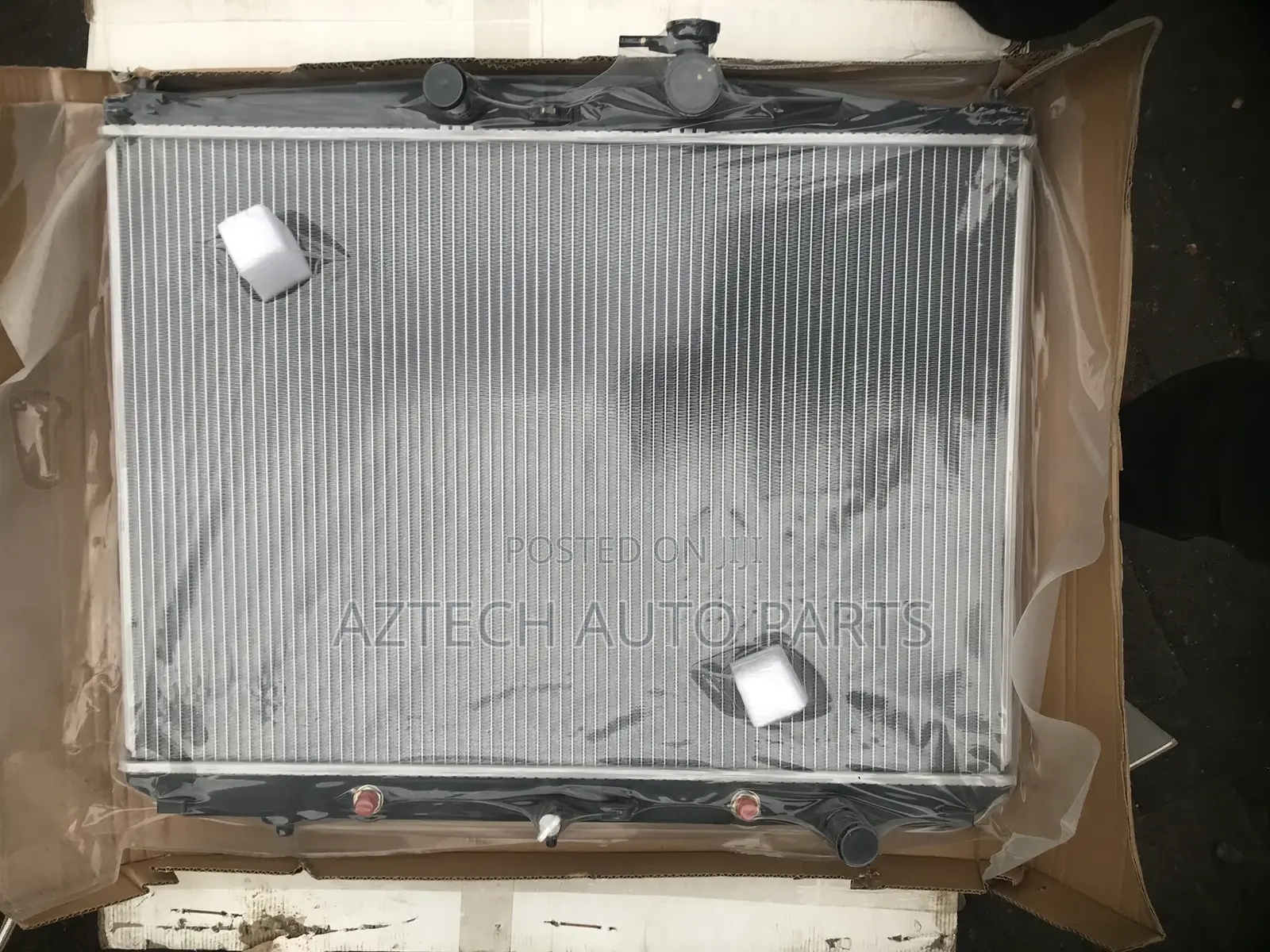 Highlander 2008,2009,2010,2011,2012,2013 Radiator Tank