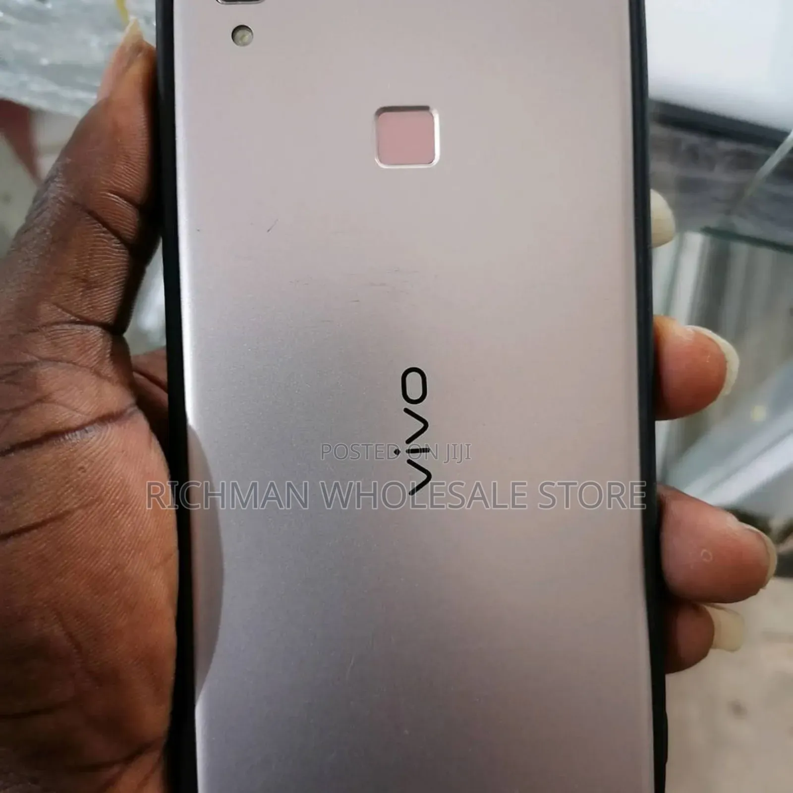New Vivo V3 32 GB Gold