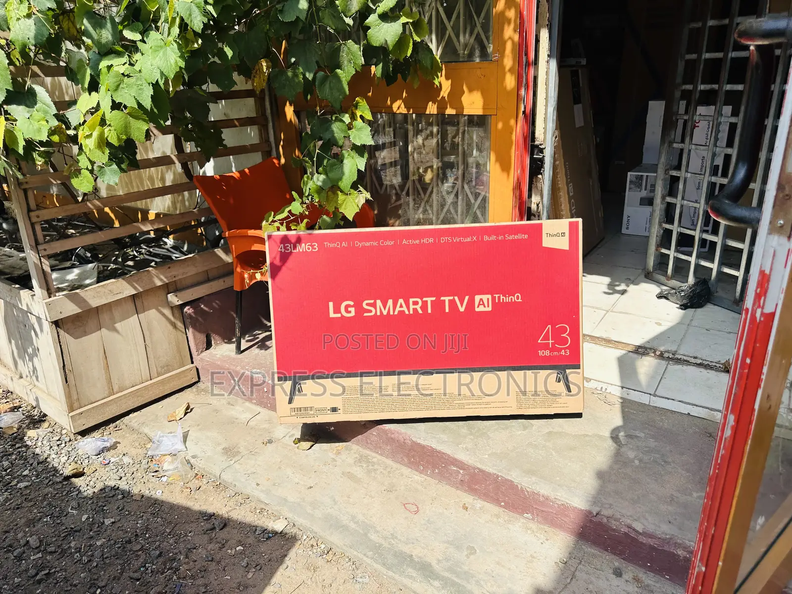 Grab Your Favorite Smart Lg 43”LM63 Television FHD
