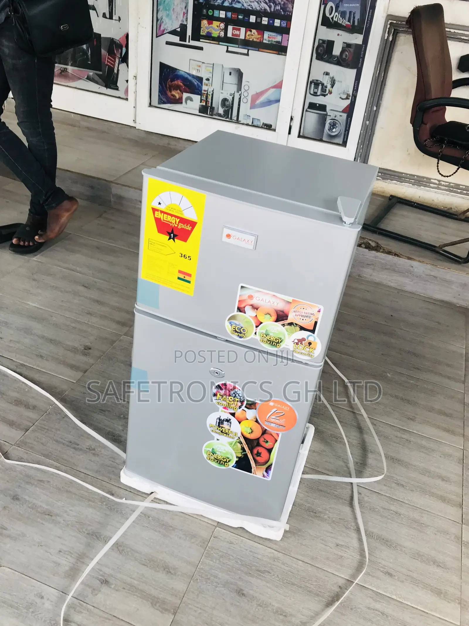 New Adjustable Galaxy 90L 2 Doors Tabletop Mini Fridge 