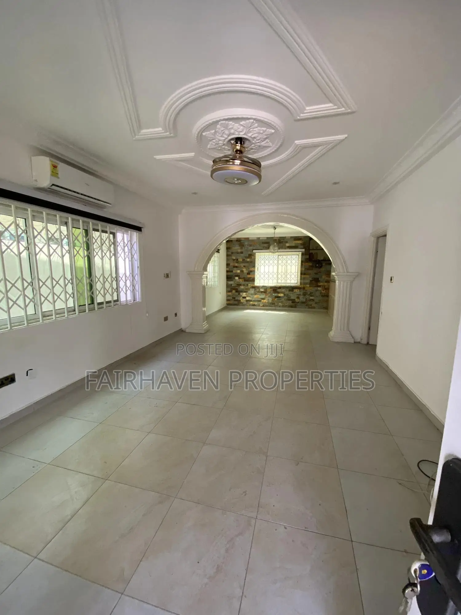 5bdrm House in East Airport for rent