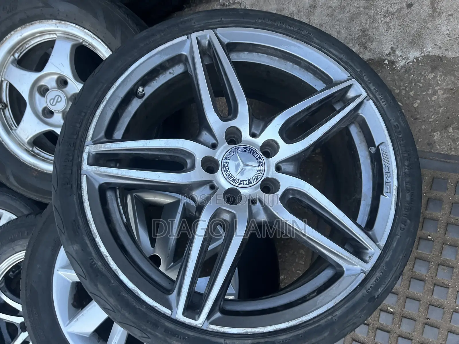 Mercedes Benz
