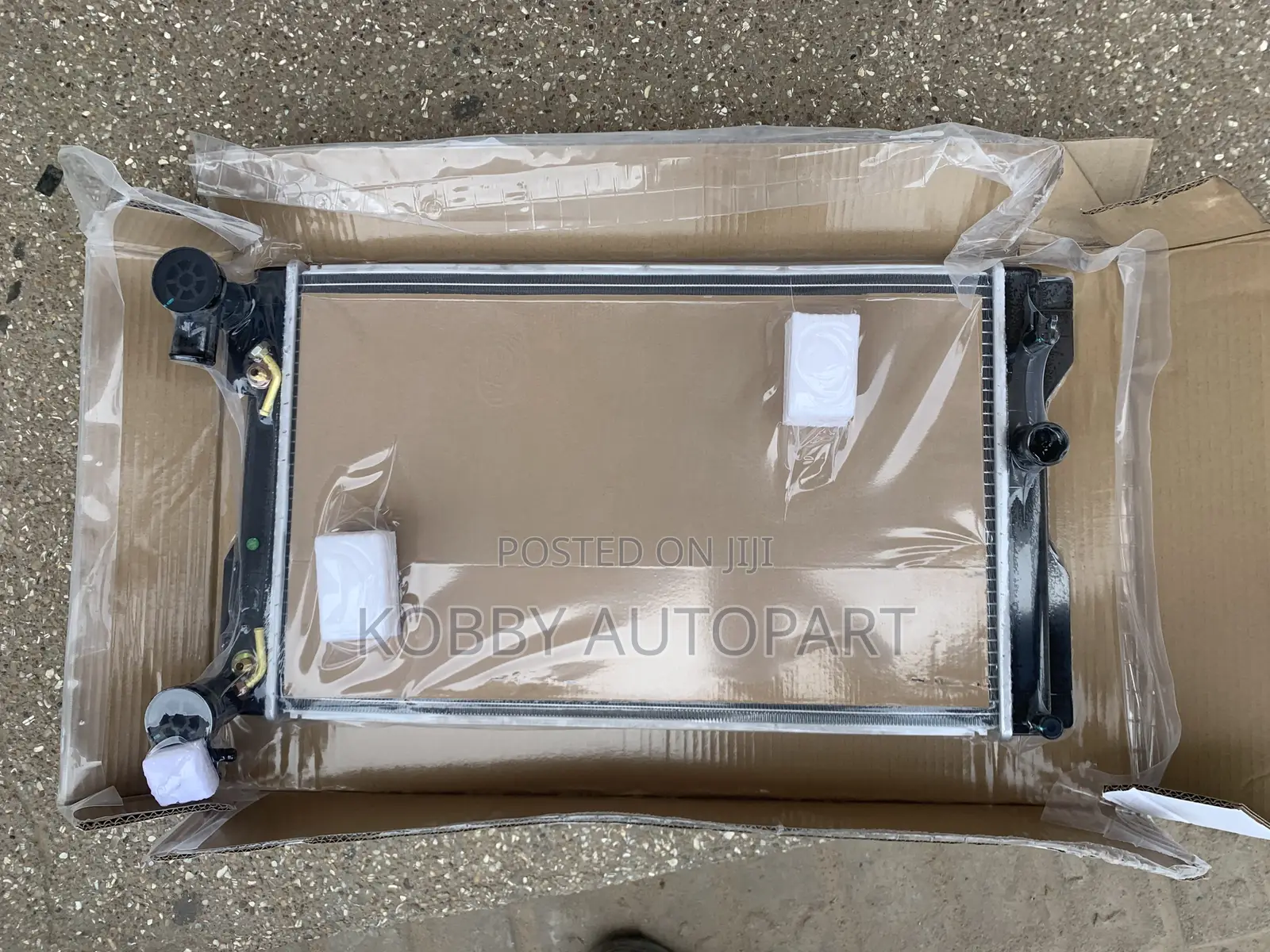 Corolla Radiator Water Tank 2014 2015 2016 2017 2018