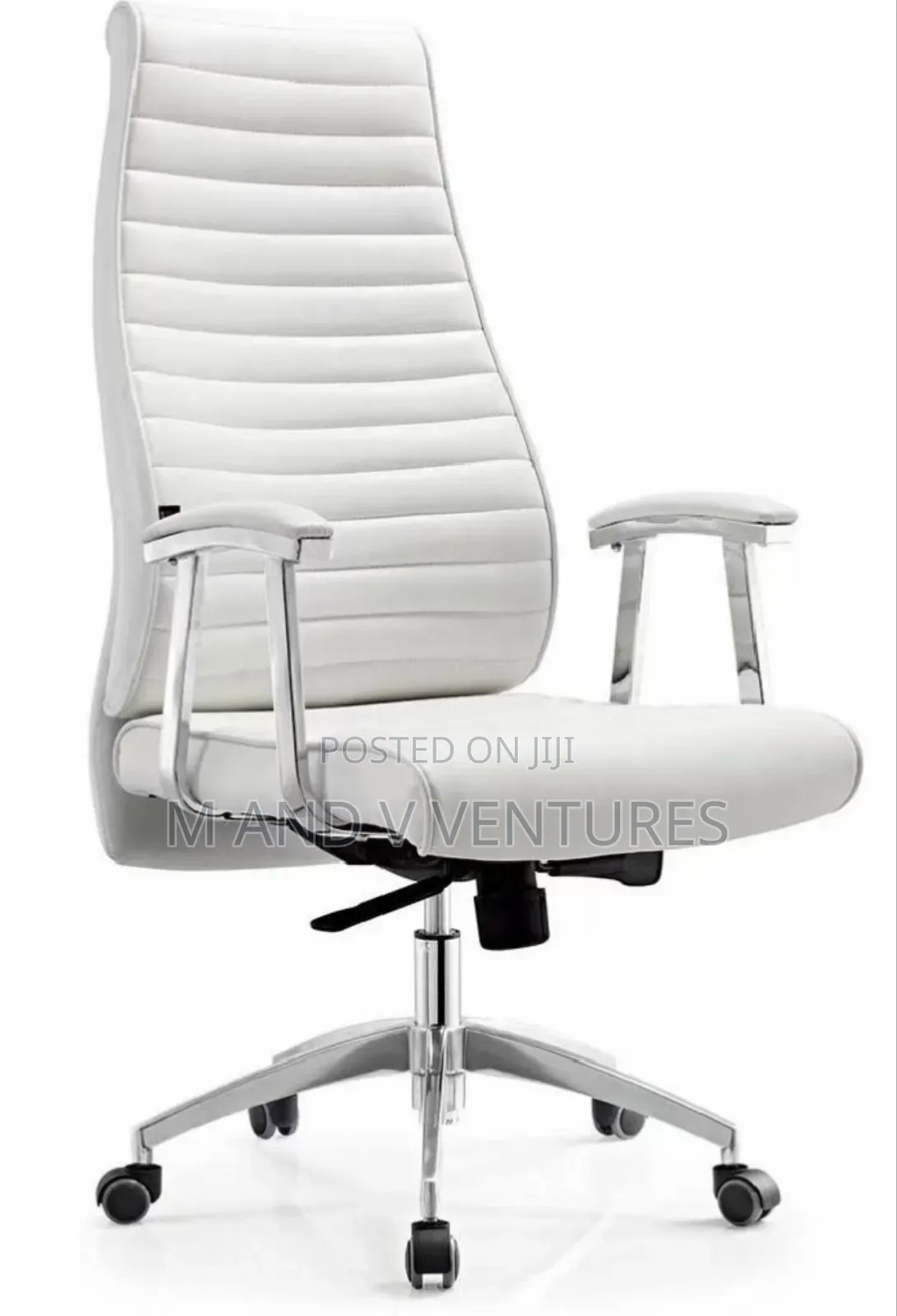 White Swivel Chair GBXBAV