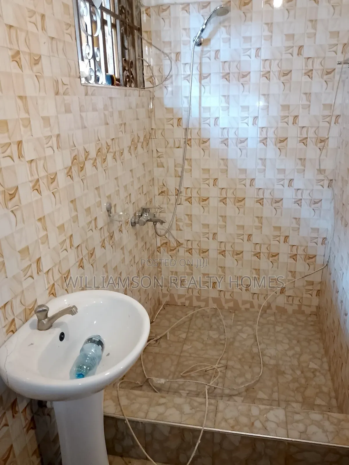 2bdrm Apartment in Hfc Estate Area, Spintex for rent