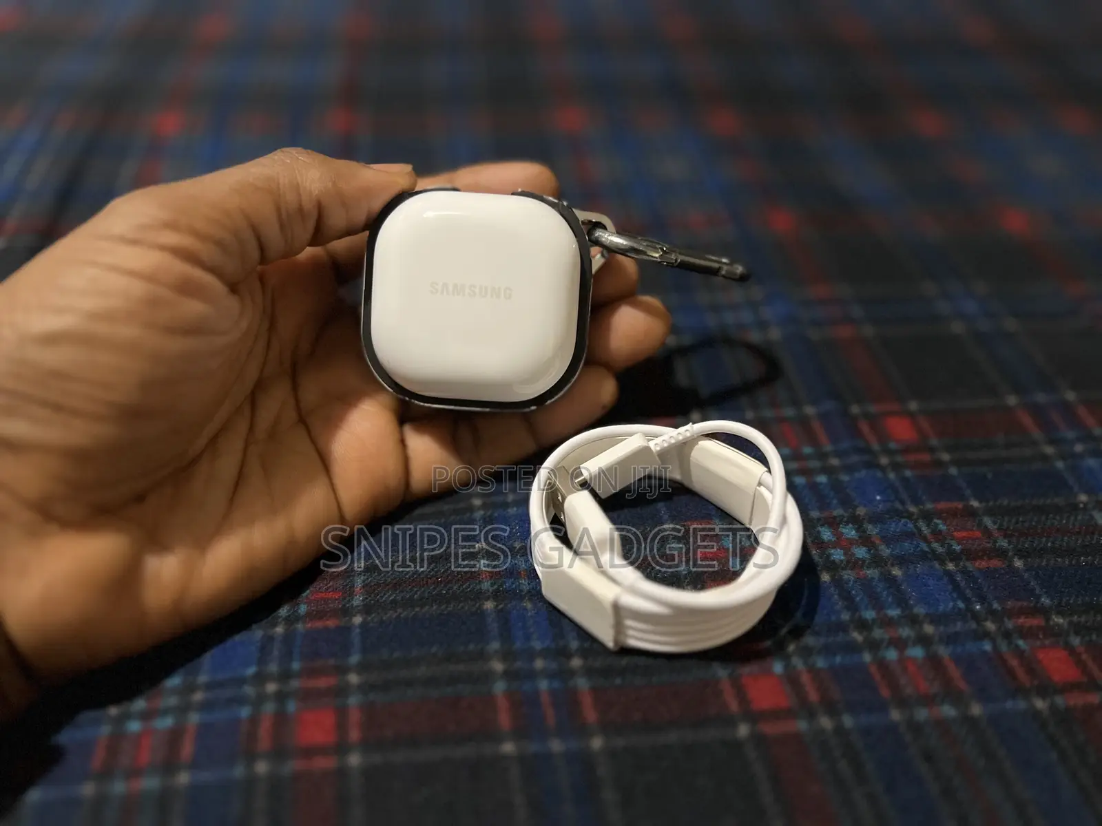 SAMSUNG Galaxy Buds 2 With Protective Case